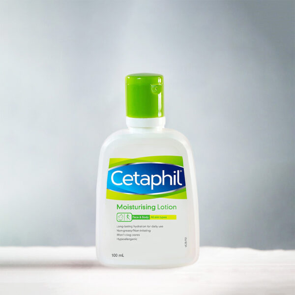 Cetaphil Moisturising Lotion 100 ml for Face & Body, Hydrating Moisturizer for Normal & Dry Skin